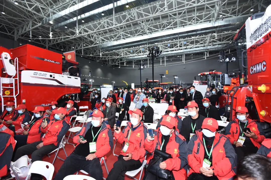 網(wǎng)聚農(nóng)機(jī)人的力量!鄭州中聯(lián)用戶俱樂部正式成立