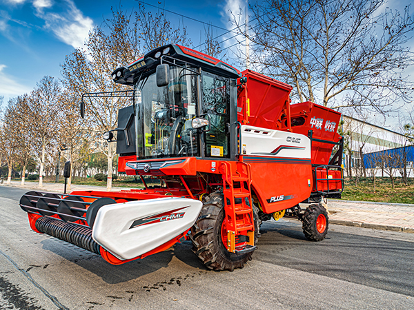 “想發(fā)財(cái)就買它!” 中聯(lián)花生收獲機(jī)助用戶走上致富路