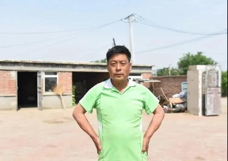 中聯(lián)收獲花生機(jī)幫我解決了家里的經(jīng)濟(jì)危機(jī) 1637232561406722.jpg