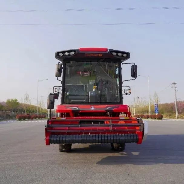 中聯(lián)收獲花生機(jī):農(nóng)機(jī)手致富“先鋒”——跨區(qū)作業(yè)兩千畝 526-2.jpg