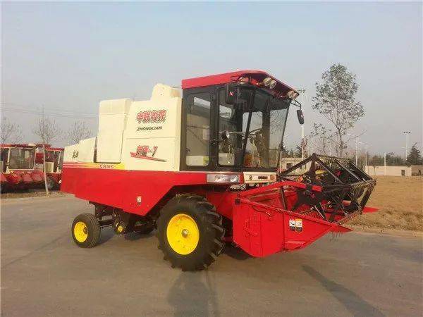 來(lái)自保定華師傅的認(rèn)可：從新疆-7到新疆-9，中聯(lián)收獲一直是我中意的品牌(圖4)